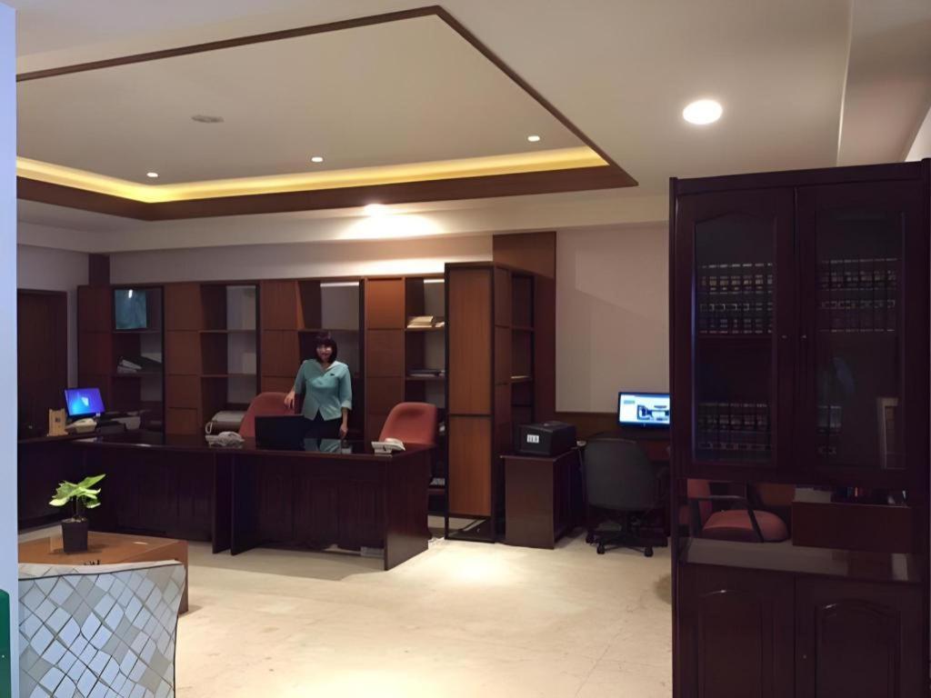 Elmi Hotel Surabaya