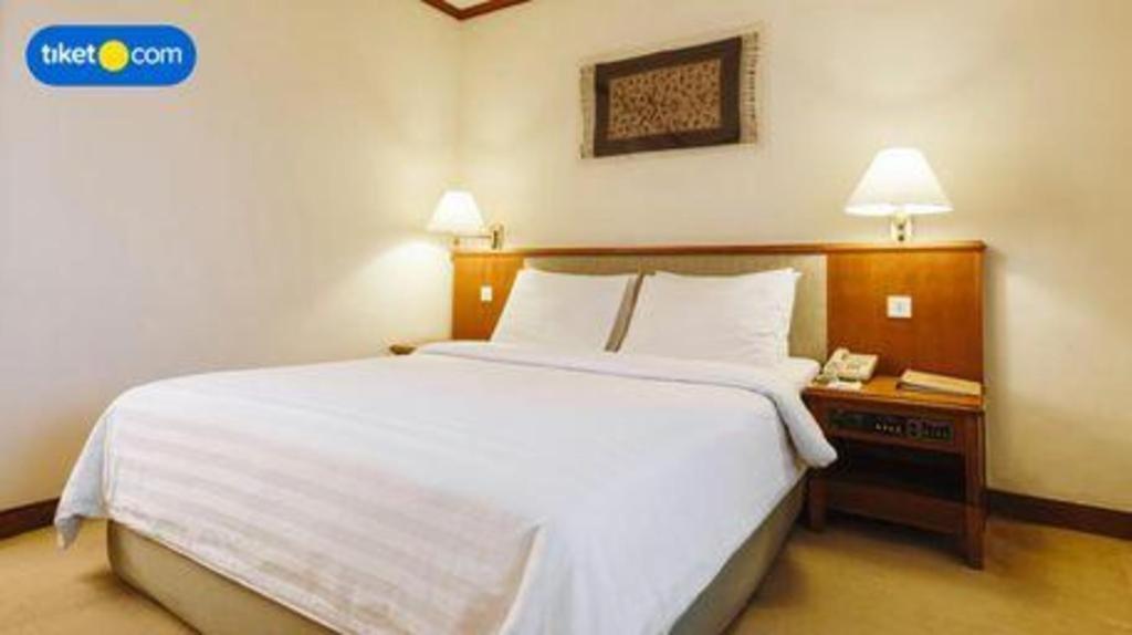 Hotel Elmi 4*