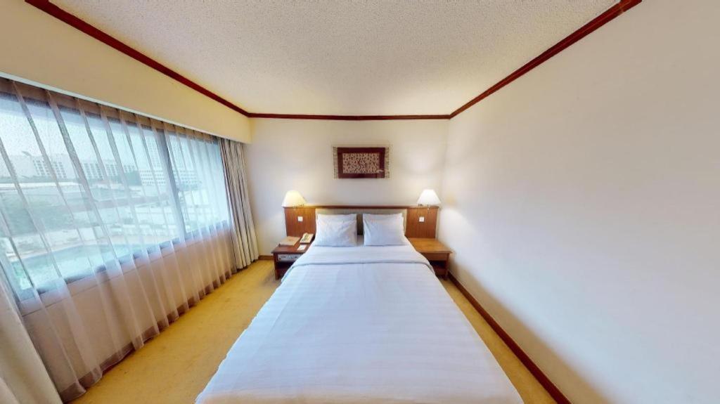 Hotel Elmi Surabaya