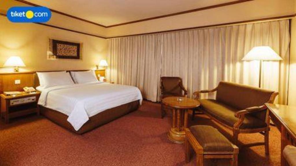 Hotel Elmi 4*