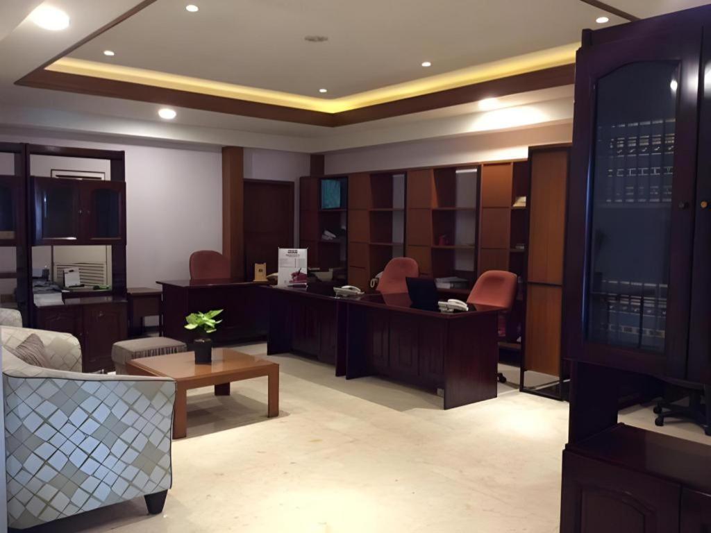Elmi Hotel Surabaya