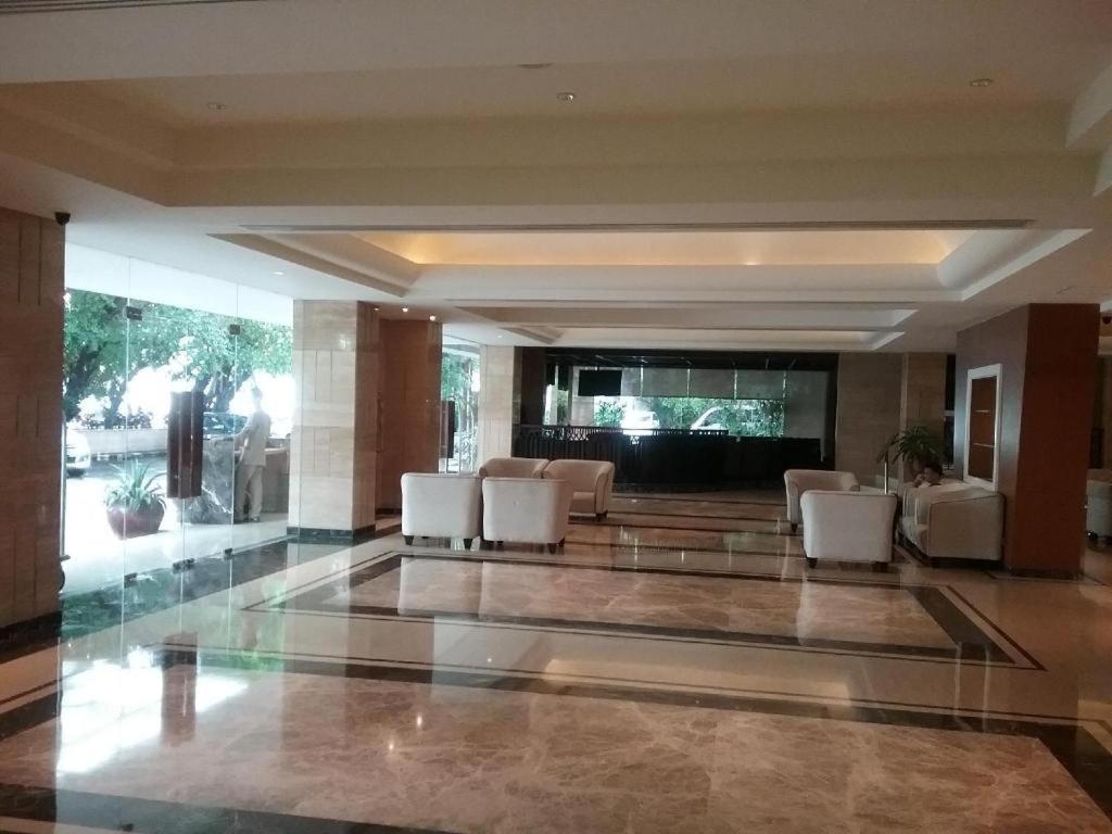 Elmi 4* Surabaya